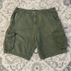 Division 55 Men’s Olive Green Cargo Shorts